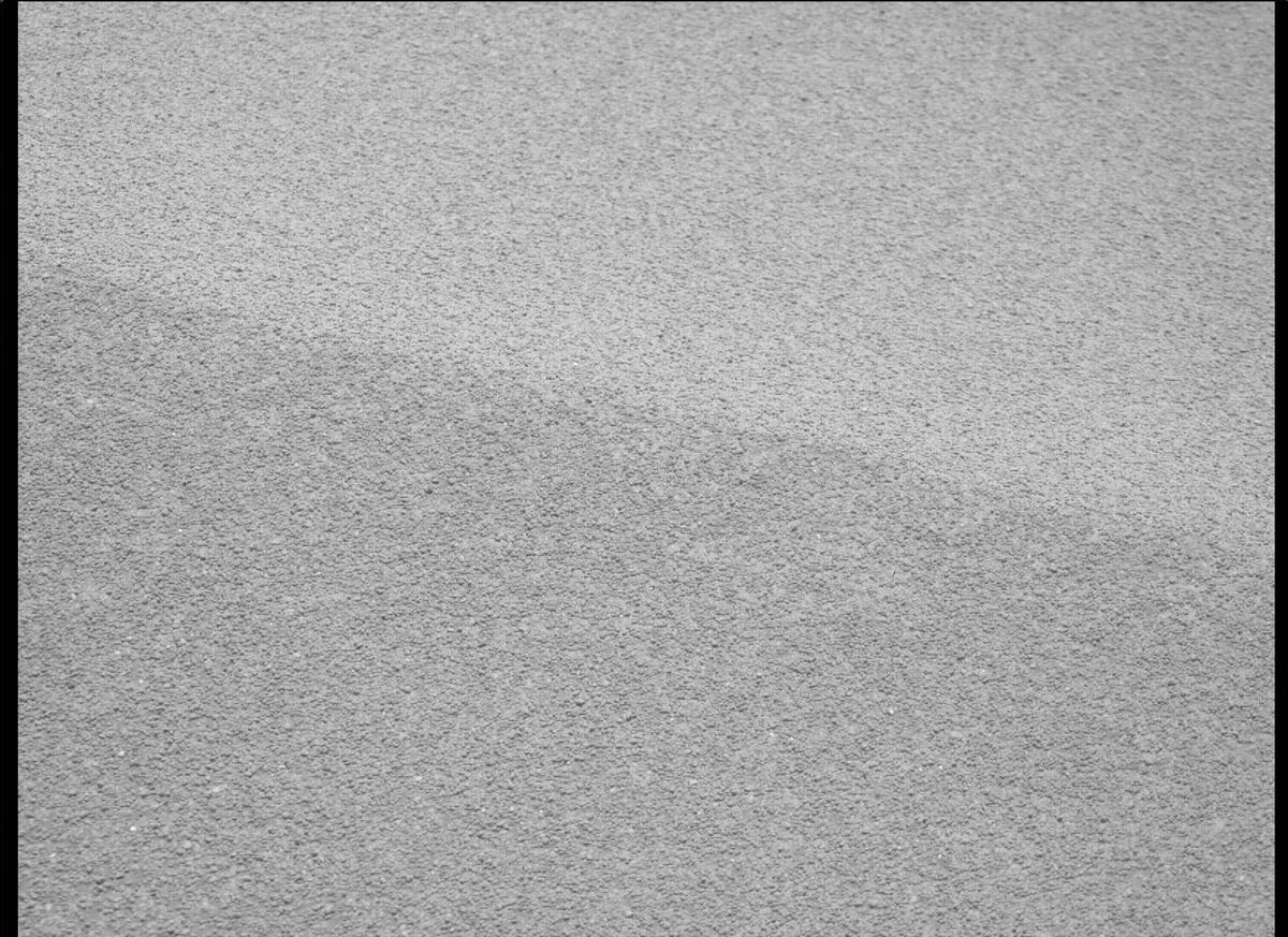 This image was taken by MCZ_RIGHT onboard NASA's Mars rover Perseverance on Sol 106