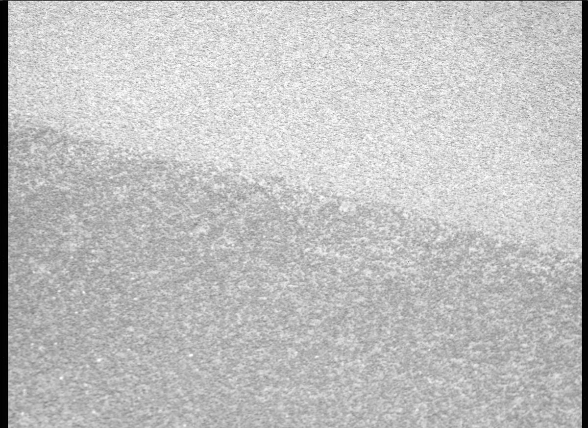 This image was taken by MCZ_RIGHT onboard NASA's Mars rover Perseverance on Sol 106