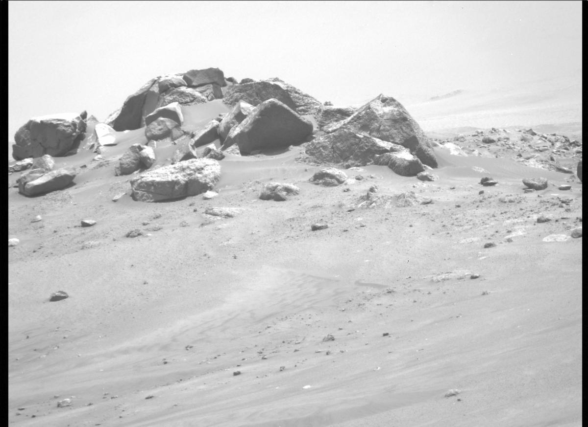 This image was taken by MCZ_RIGHT onboard NASA's Mars rover Perseverance on Sol 109