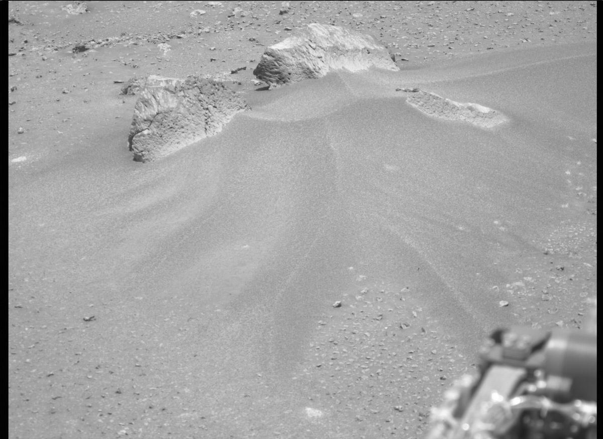 This image was taken by MCZ_RIGHT onboard NASA's Mars rover Perseverance on Sol 110