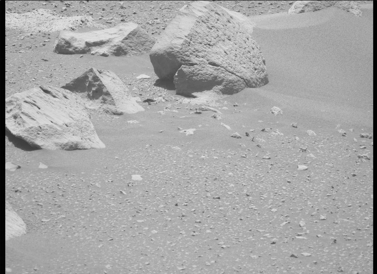 This image was taken by MCZ_LEFT onboard NASA's Mars rover Perseverance on Sol 112
