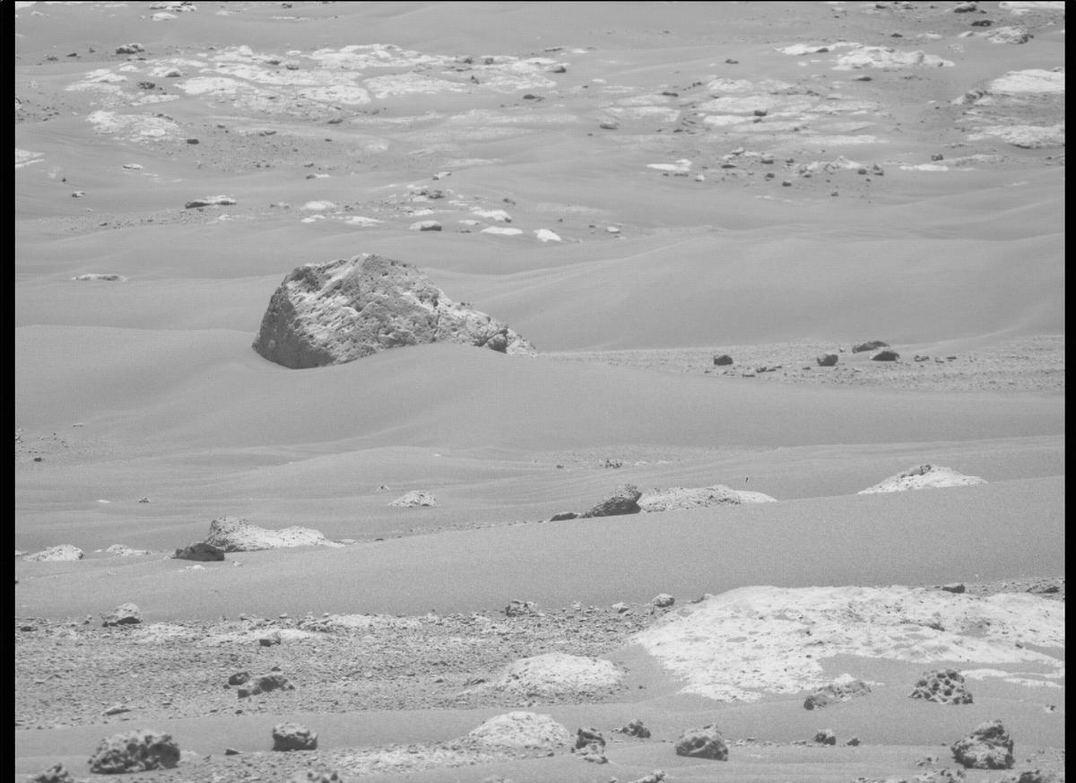 This image was taken by MCZ_RIGHT onboard NASA's Mars rover Perseverance on Sol 114
