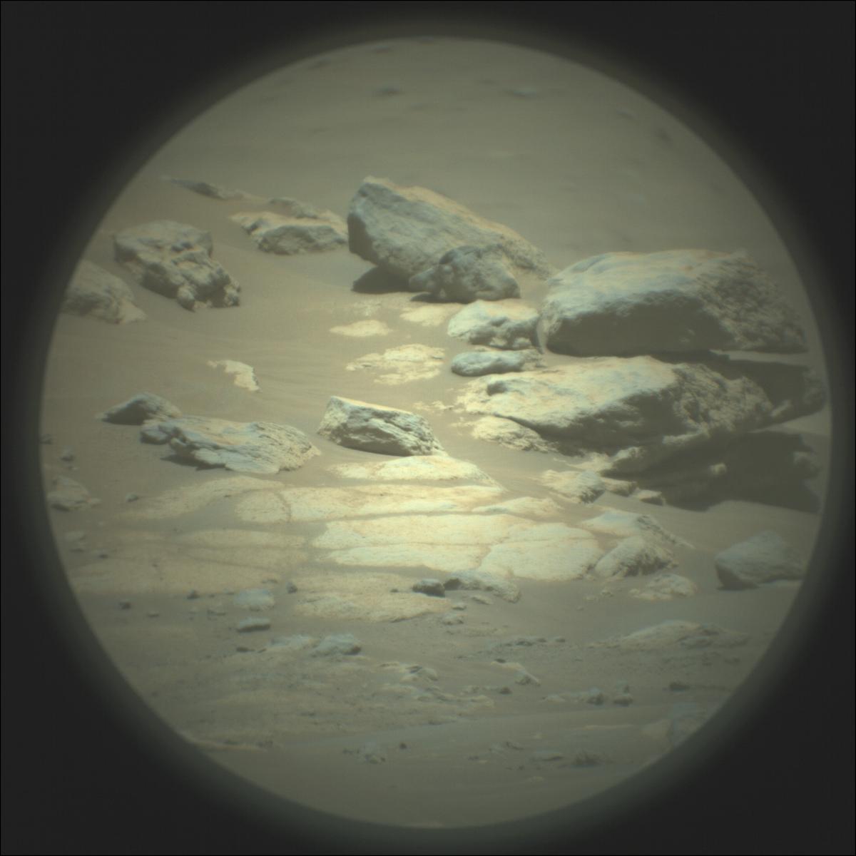 This image was taken by SUPERCAM_RMI onboard NASA's Mars rover Perseverance on Sol 119