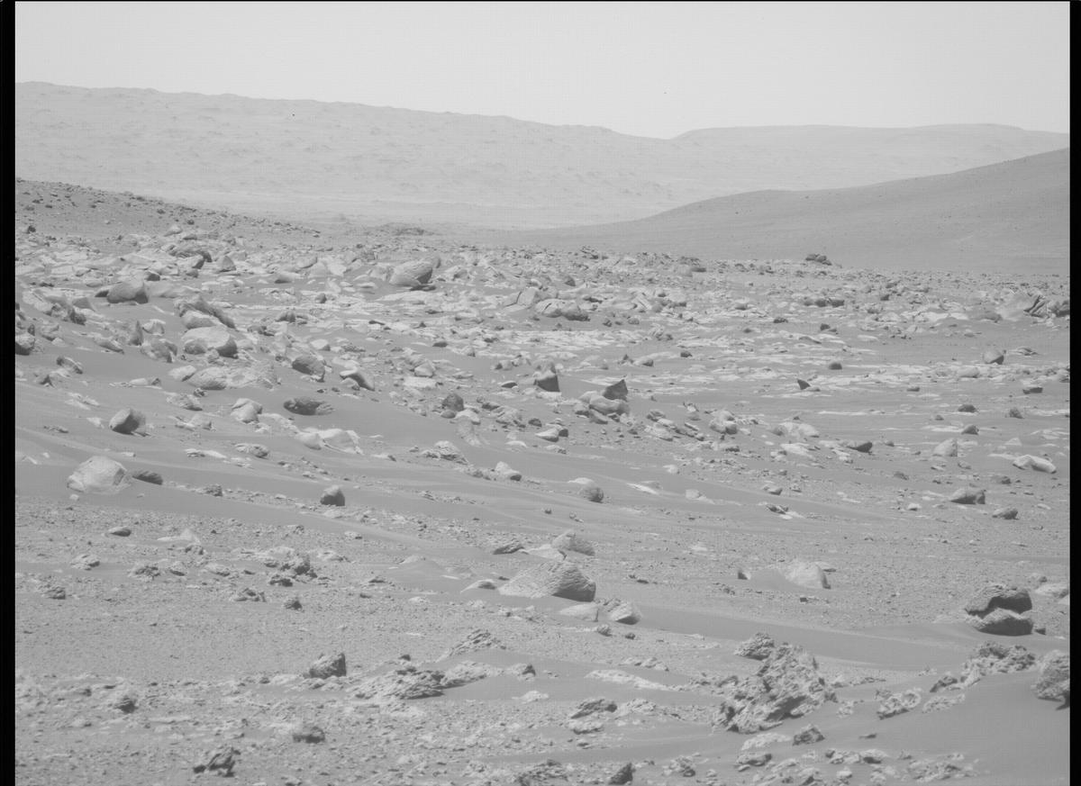 This image was taken by MCZ_LEFT onboard NASA's Mars rover Perseverance on Sol 122