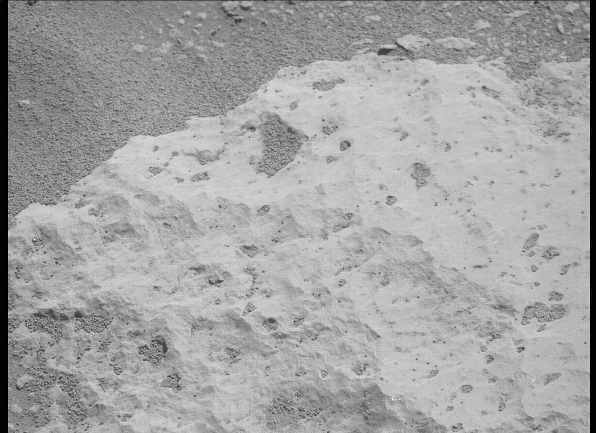 This image was taken by MCZ_RIGHT onboard NASA's Mars rover Perseverance on Sol 125