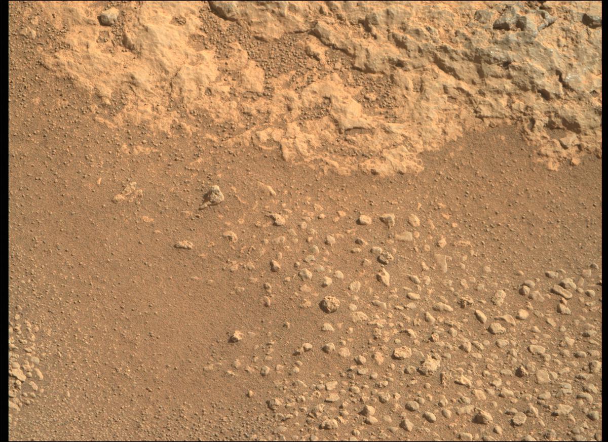 This image was taken by MCZ_RIGHT onboard NASA's Mars rover Perseverance on Sol 125