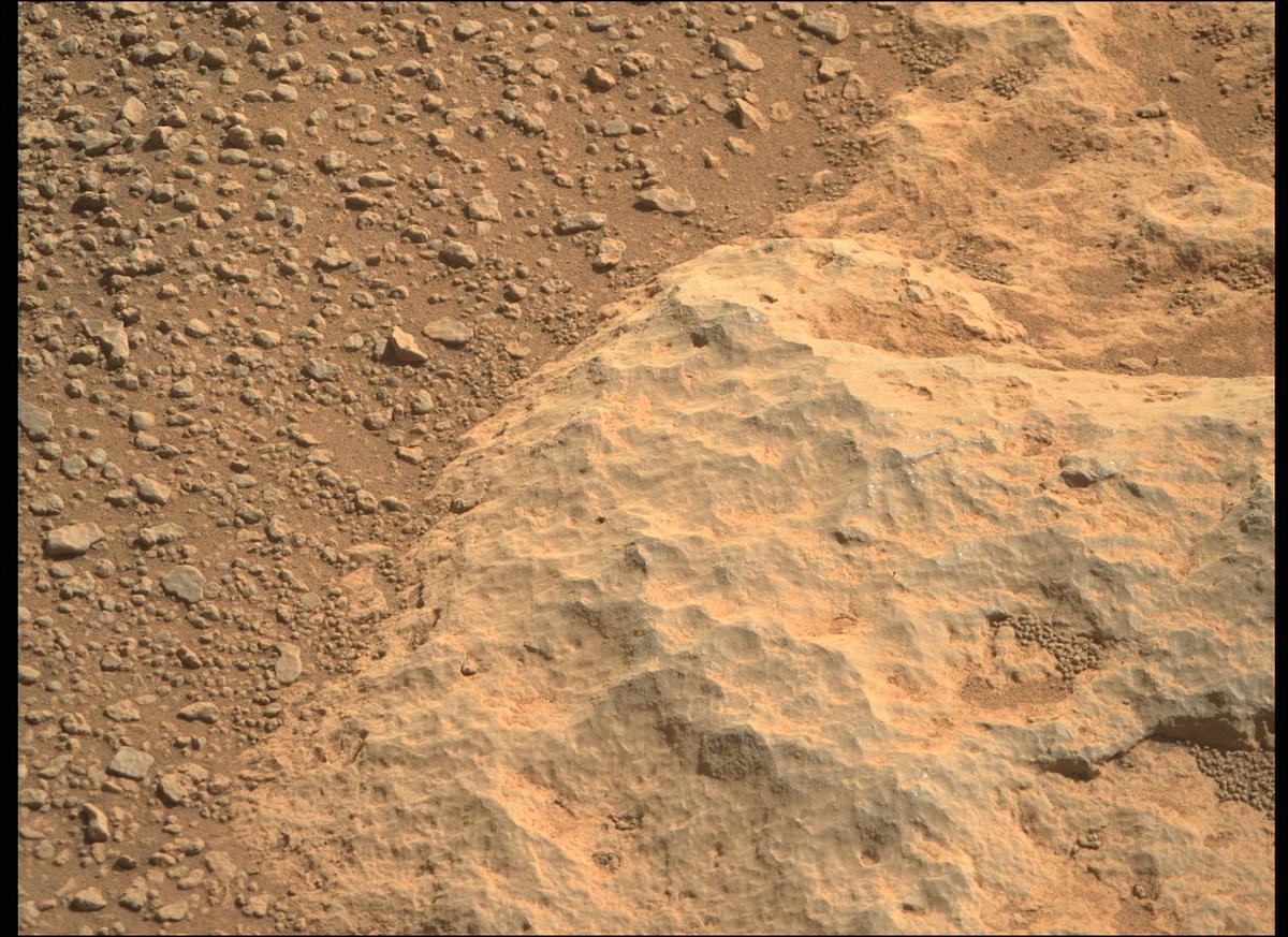 This image was taken by MCZ_RIGHT onboard NASA's Mars rover Perseverance on Sol 125