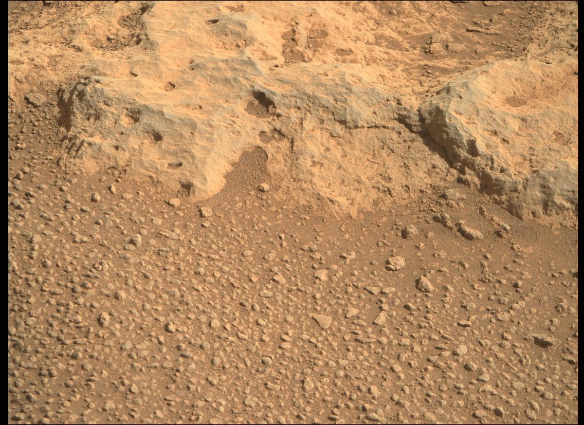 This image was taken by MCZ_RIGHT onboard NASA's Mars rover Perseverance on Sol 125