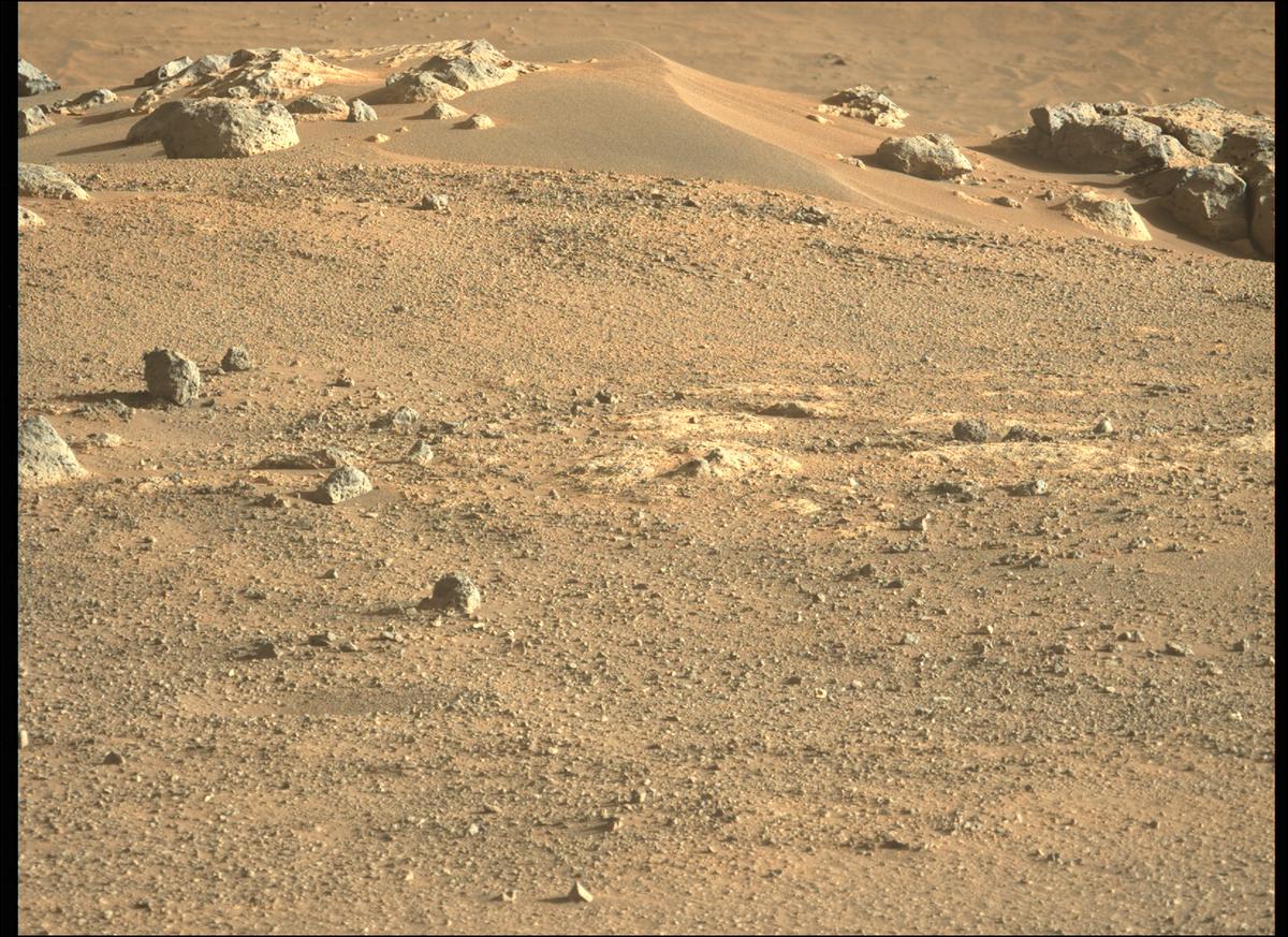 This image was taken by MCZ_LEFT onboard NASA's Mars rover Perseverance on Sol 128