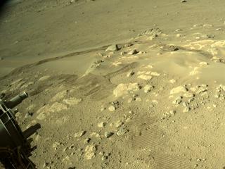 View image taken on Mars, Mars Perseverance Sol 129: Right Navigation Camera (Navcam)