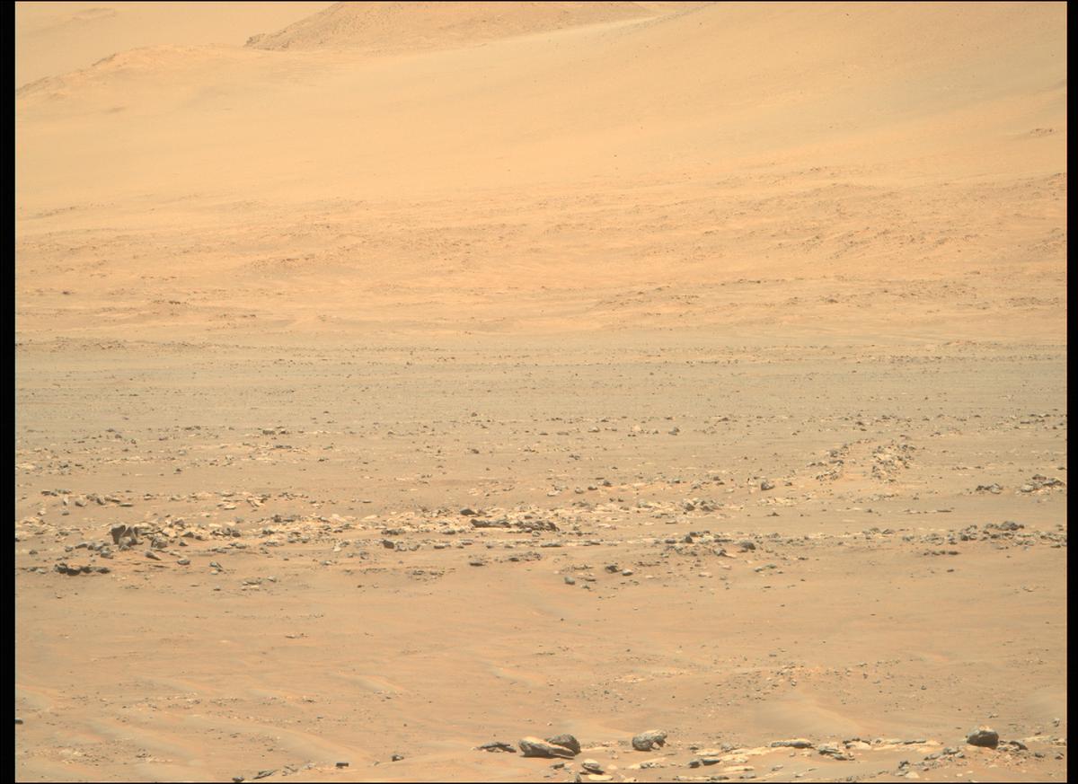 This image was taken by MCZ_RIGHT onboard NASA's Mars rover Perseverance on Sol 130
