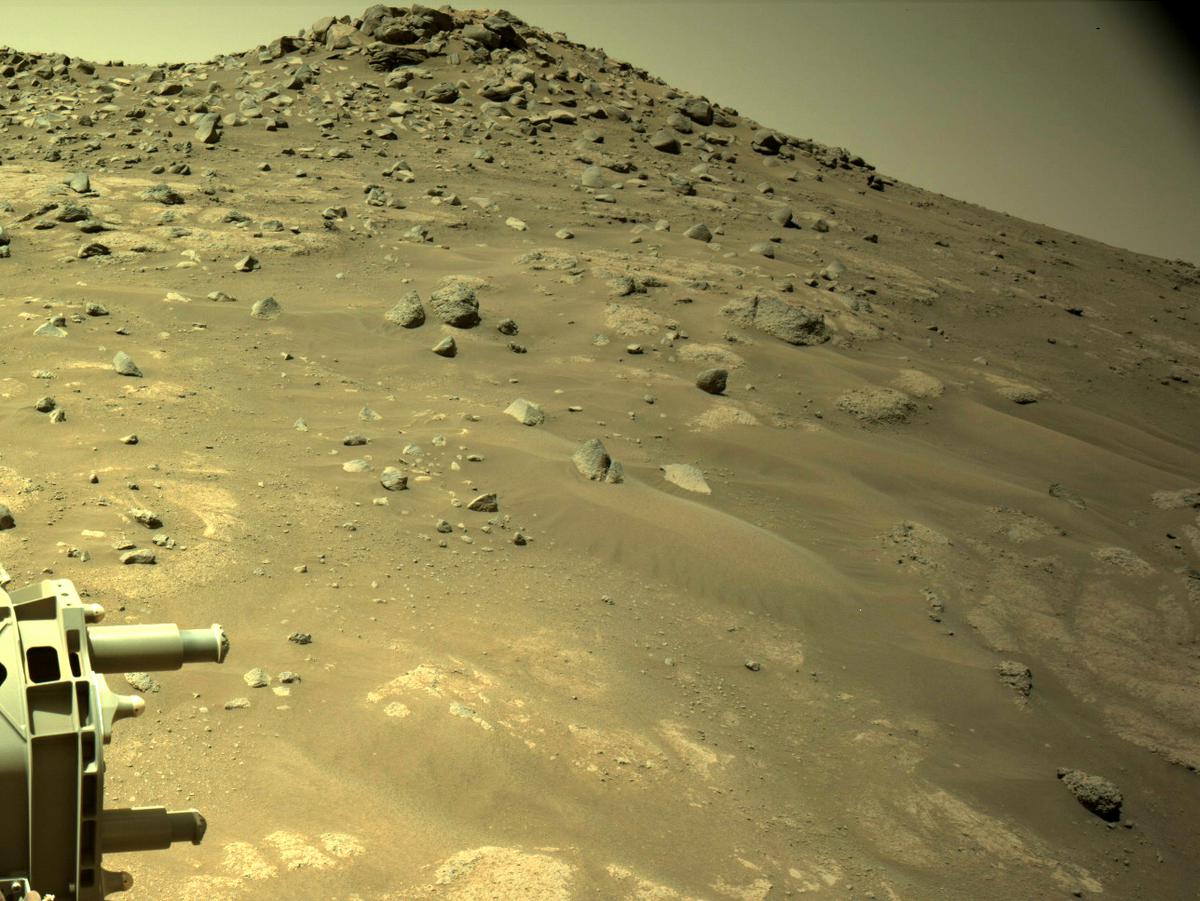 This image was taken by NAVCAM_RIGHT onboard NASA's Mars rover Perseverance on Sol 137