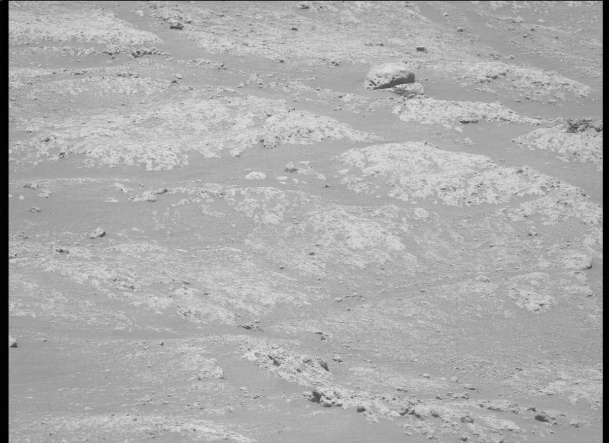 This image was taken by MCZ_LEFT onboard NASA's Mars rover Perseverance on Sol 139