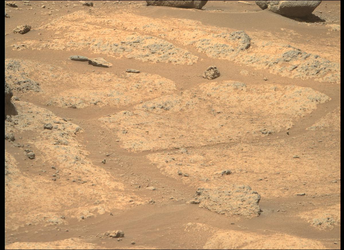 This image was taken by MCZ_RIGHT onboard NASA's Mars rover Perseverance on Sol 139