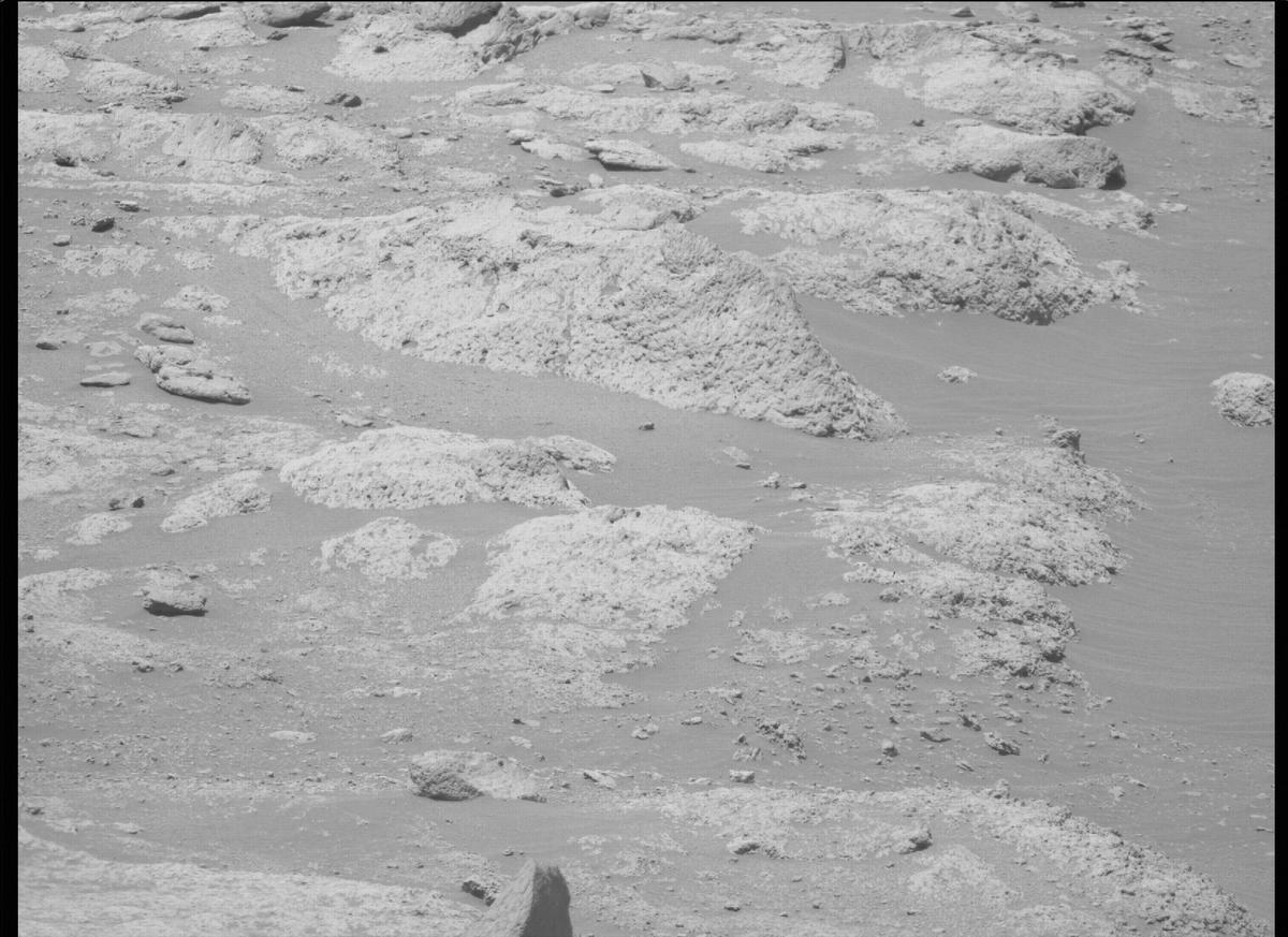 This image was taken by MCZ_RIGHT onboard NASA's Mars rover Perseverance on Sol 139