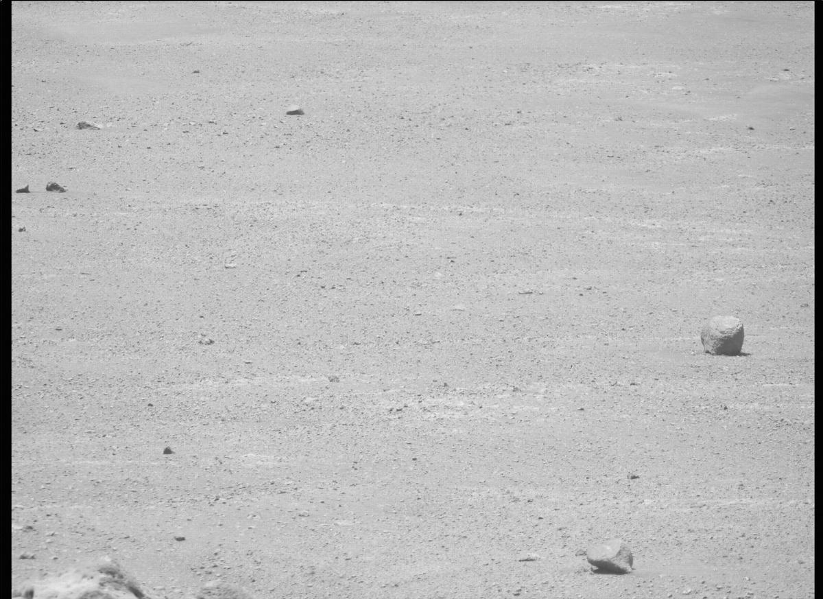 This image was taken by MCZ_RIGHT onboard NASA's Mars rover Perseverance on Sol 145