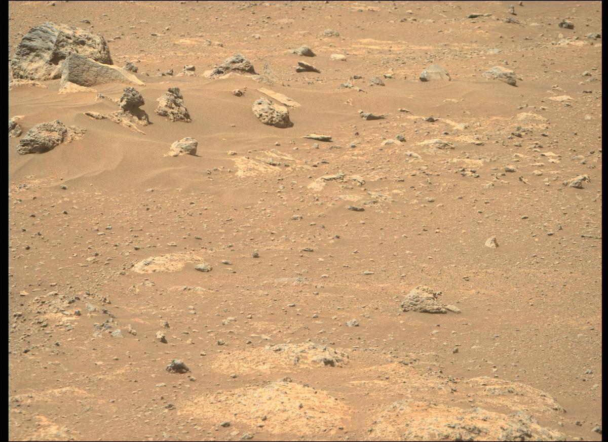 This image was taken by MCZ_RIGHT onboard NASA's Mars rover Perseverance on Sol 145