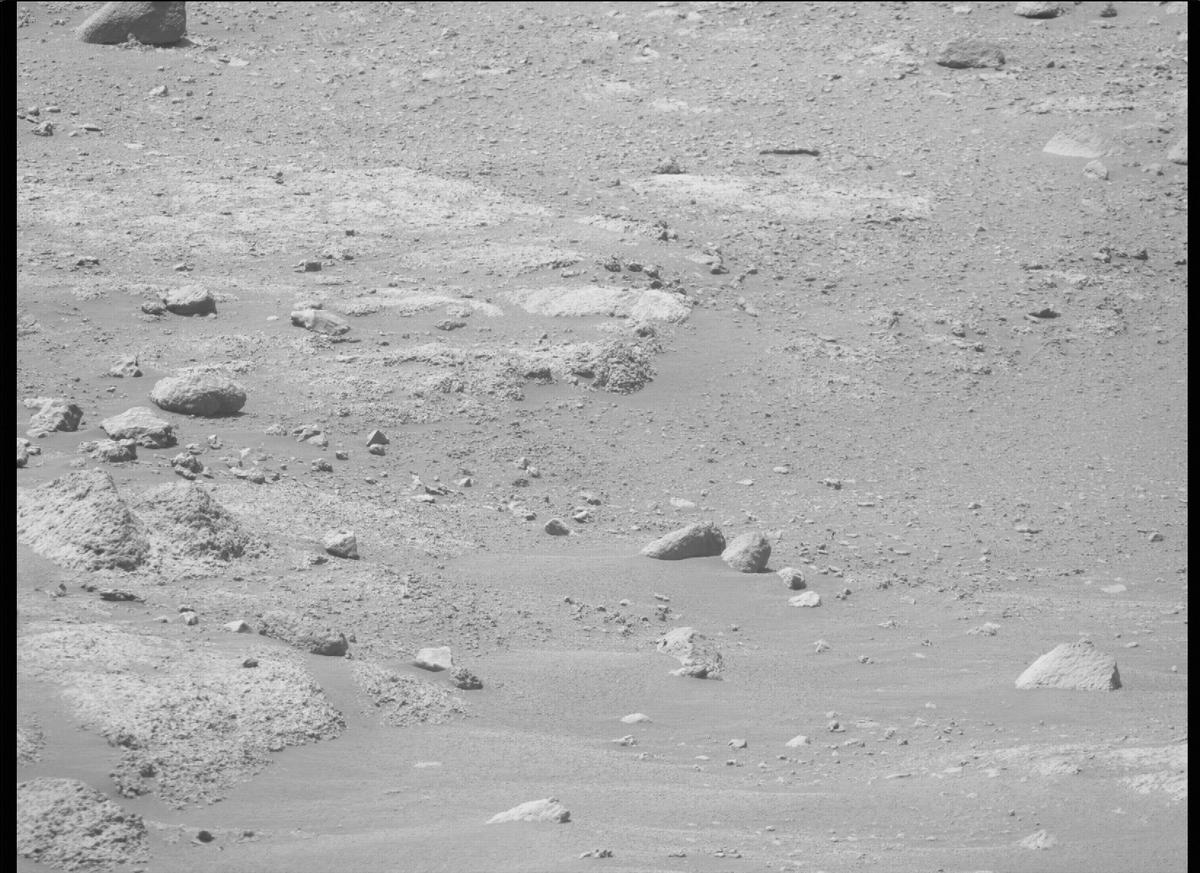 This image was taken by MCZ_RIGHT onboard NASA's Mars rover Perseverance on Sol 145