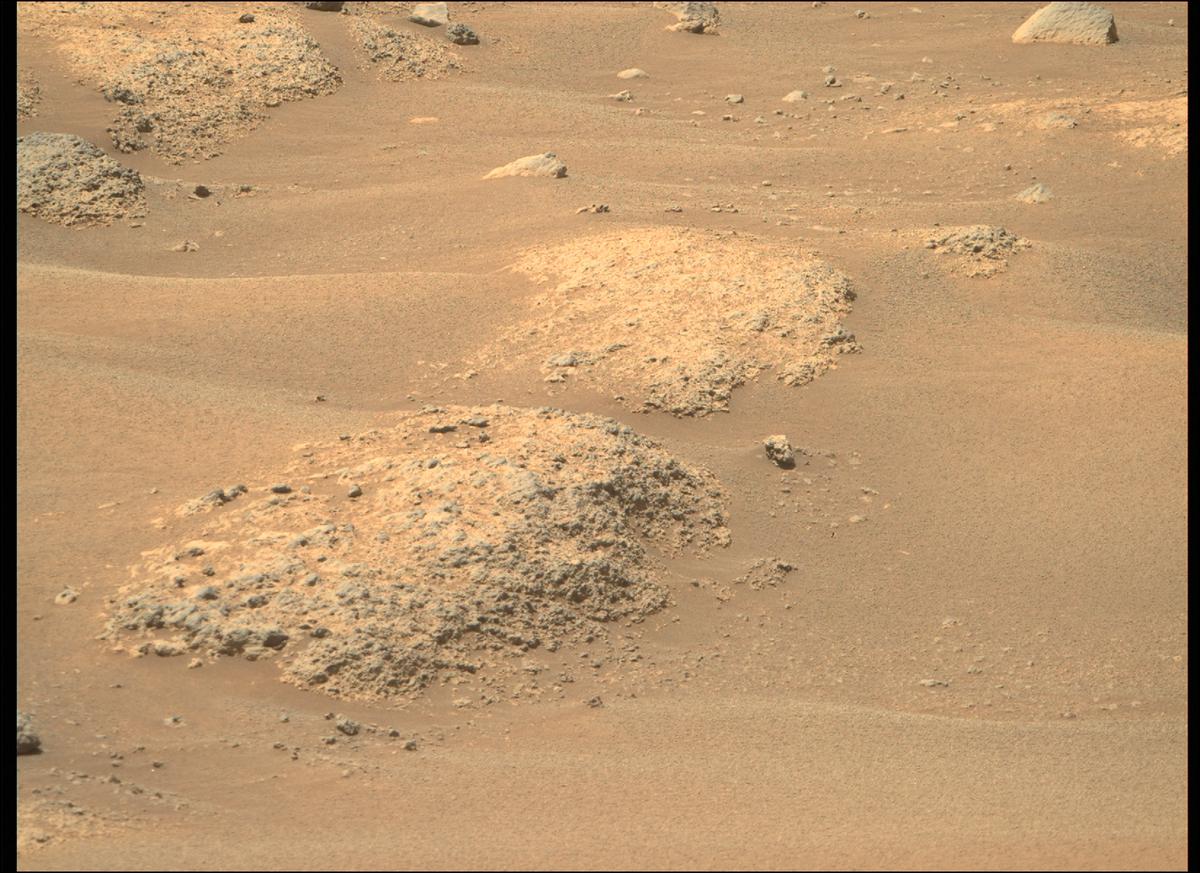 This image was taken by MCZ_RIGHT onboard NASA's Mars rover Perseverance on Sol 145