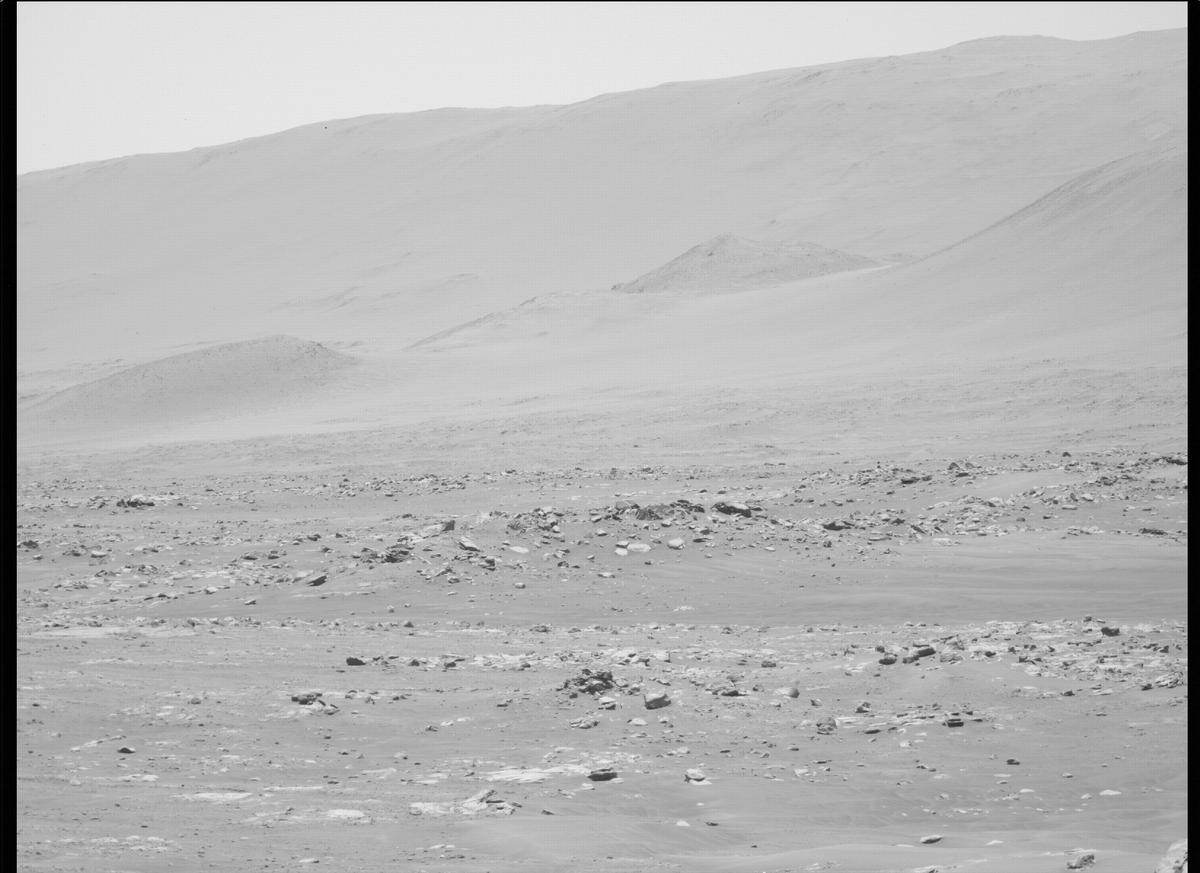 This image was taken by MCZ_LEFT onboard NASA's Mars rover Perseverance on Sol 152