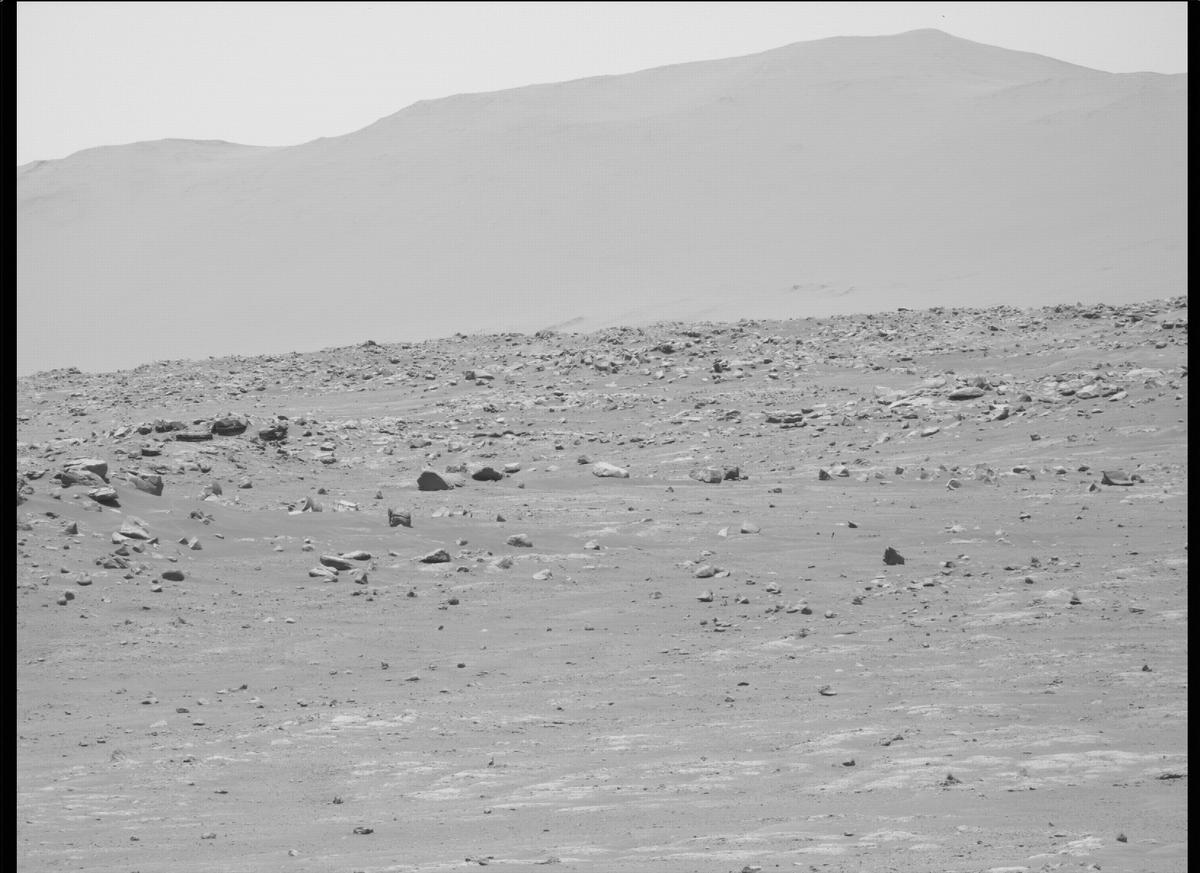This image was taken by MCZ_RIGHT onboard NASA's Mars rover Perseverance on Sol 152