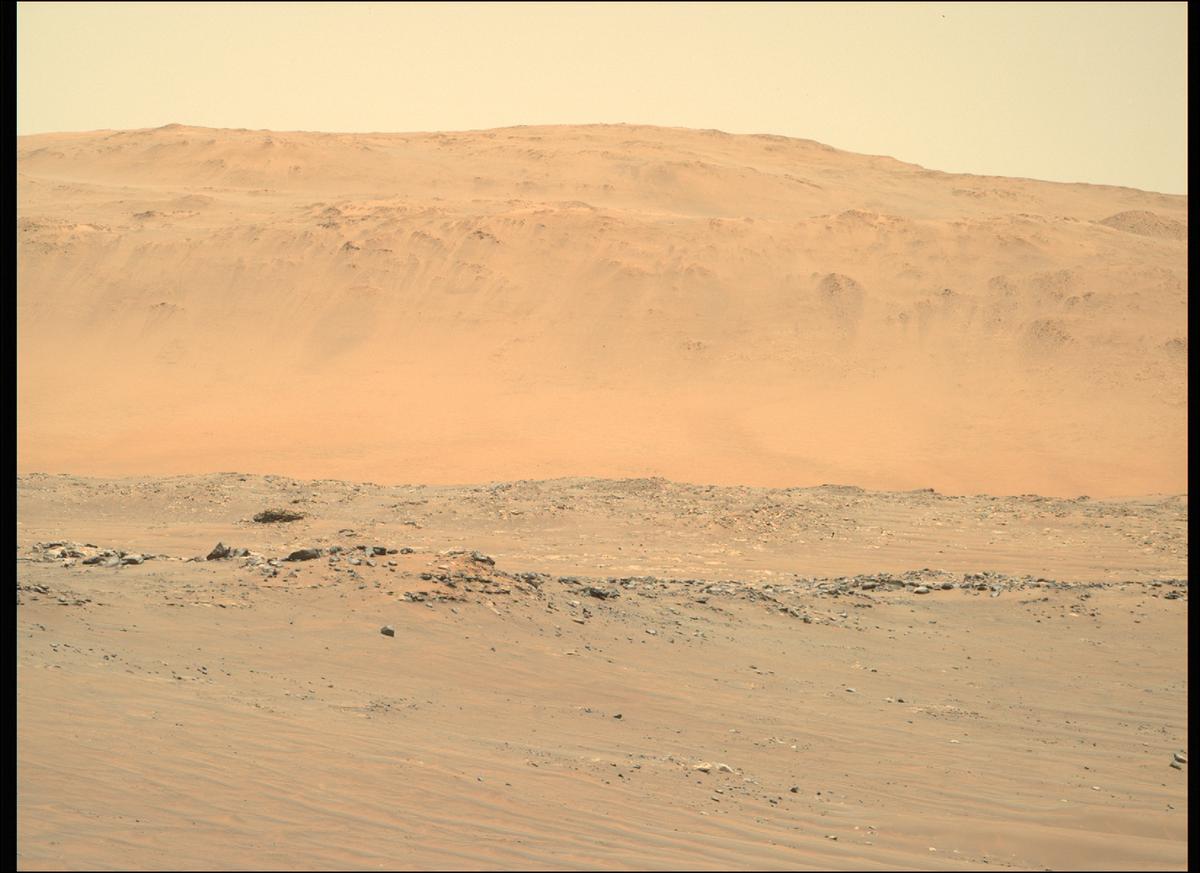 This image was taken by MCZ_RIGHT onboard NASA's Mars rover Perseverance on Sol 152