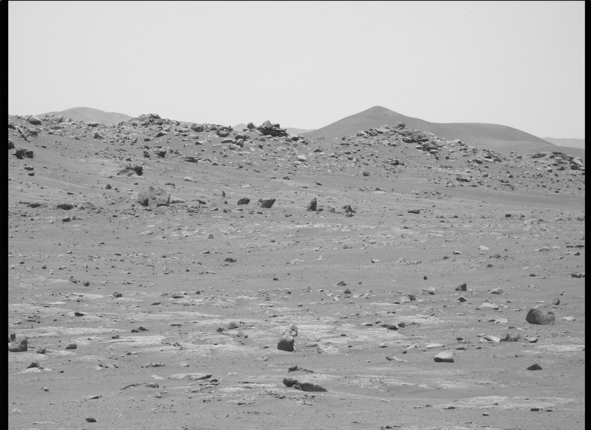 This image was taken by MCZ_RIGHT onboard NASA's Mars rover Perseverance on Sol 156