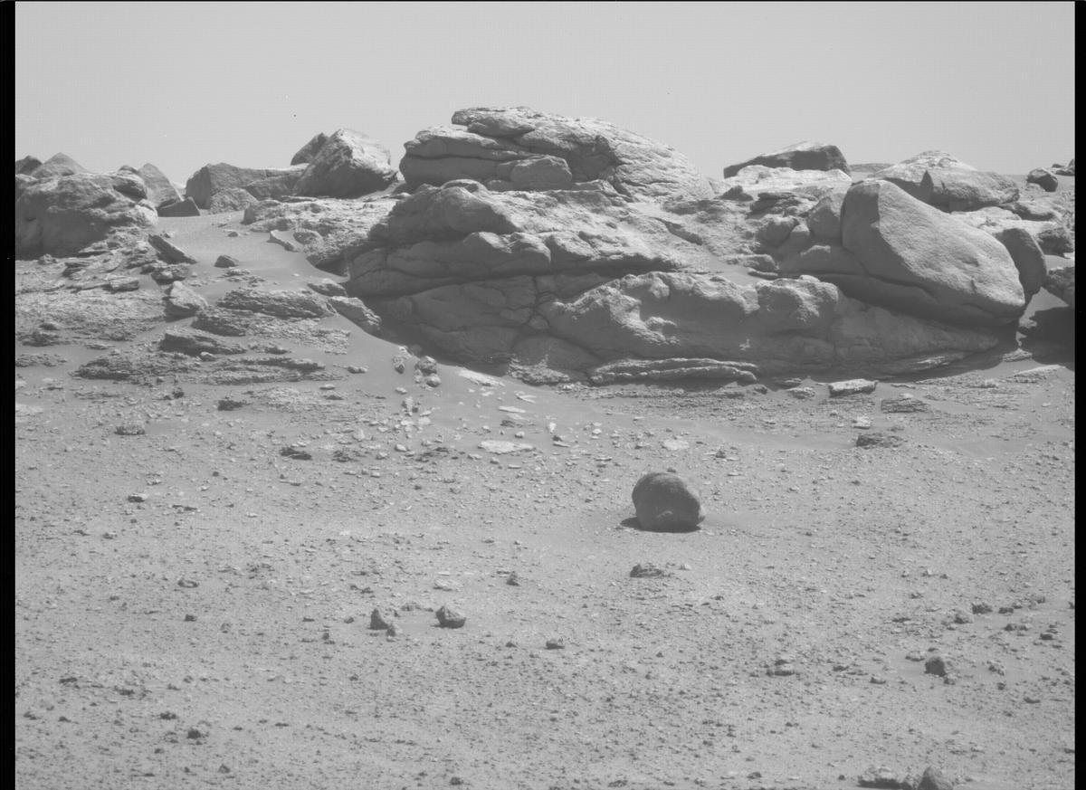 This image was taken by MCZ_LEFT onboard NASA's Mars rover Perseverance on Sol 162