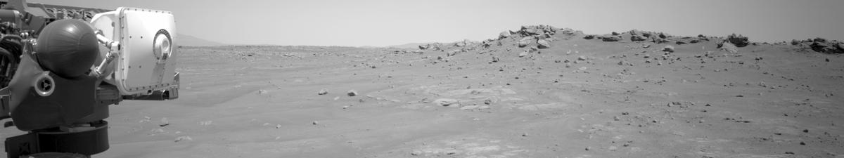 This image was taken by NAVCAM_LEFT onboard NASA's Mars rover Perseverance on Sol 166