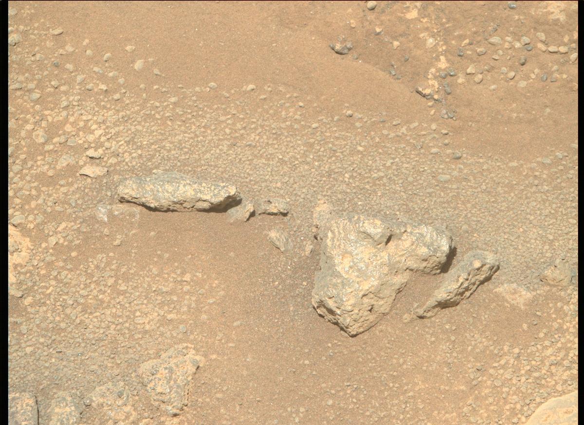 This image was taken by MCZ_RIGHT onboard NASA's Mars rover Perseverance on Sol 166