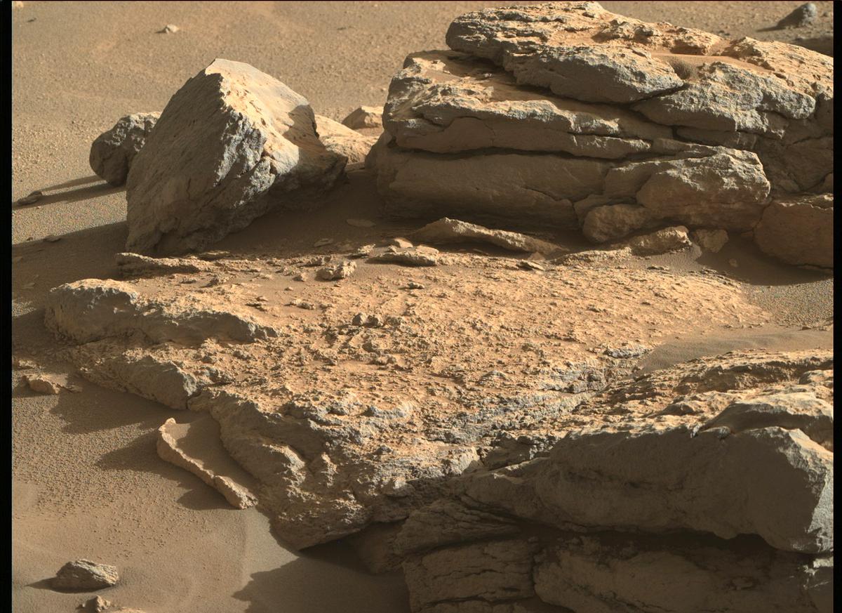 This image was taken by MCZ_RIGHT onboard NASA's Mars rover Perseverance on Sol 168
