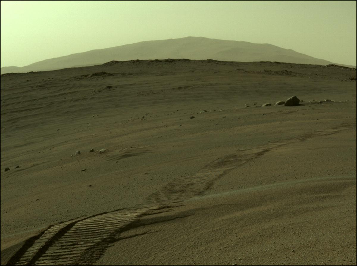 This image was taken by REAR_HAZCAM_RIGHT onboard NASA's Mars rover Perseverance on Sol 173