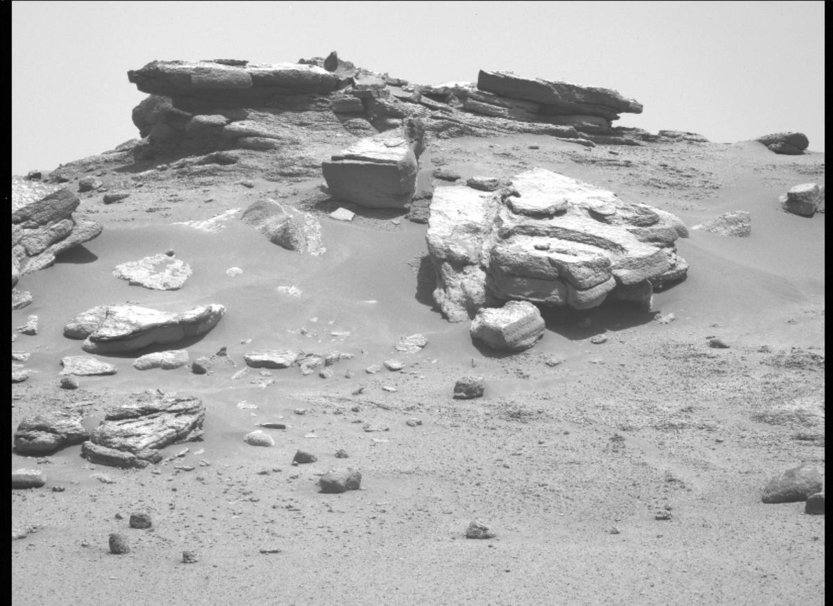 This image was taken by MCZ_LEFT onboard NASA's Mars rover Perseverance on Sol 173
