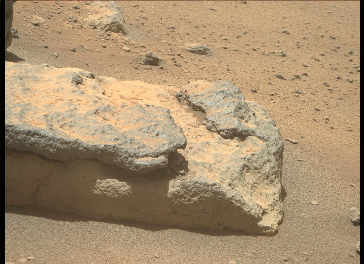 This image was taken by MCZ_RIGHT onboard NASA's Mars rover Perseverance on Sol 180