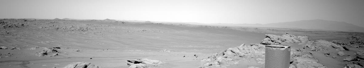 This image was taken by NAVCAM_LEFT onboard NASA's Mars rover Perseverance on Sol 184