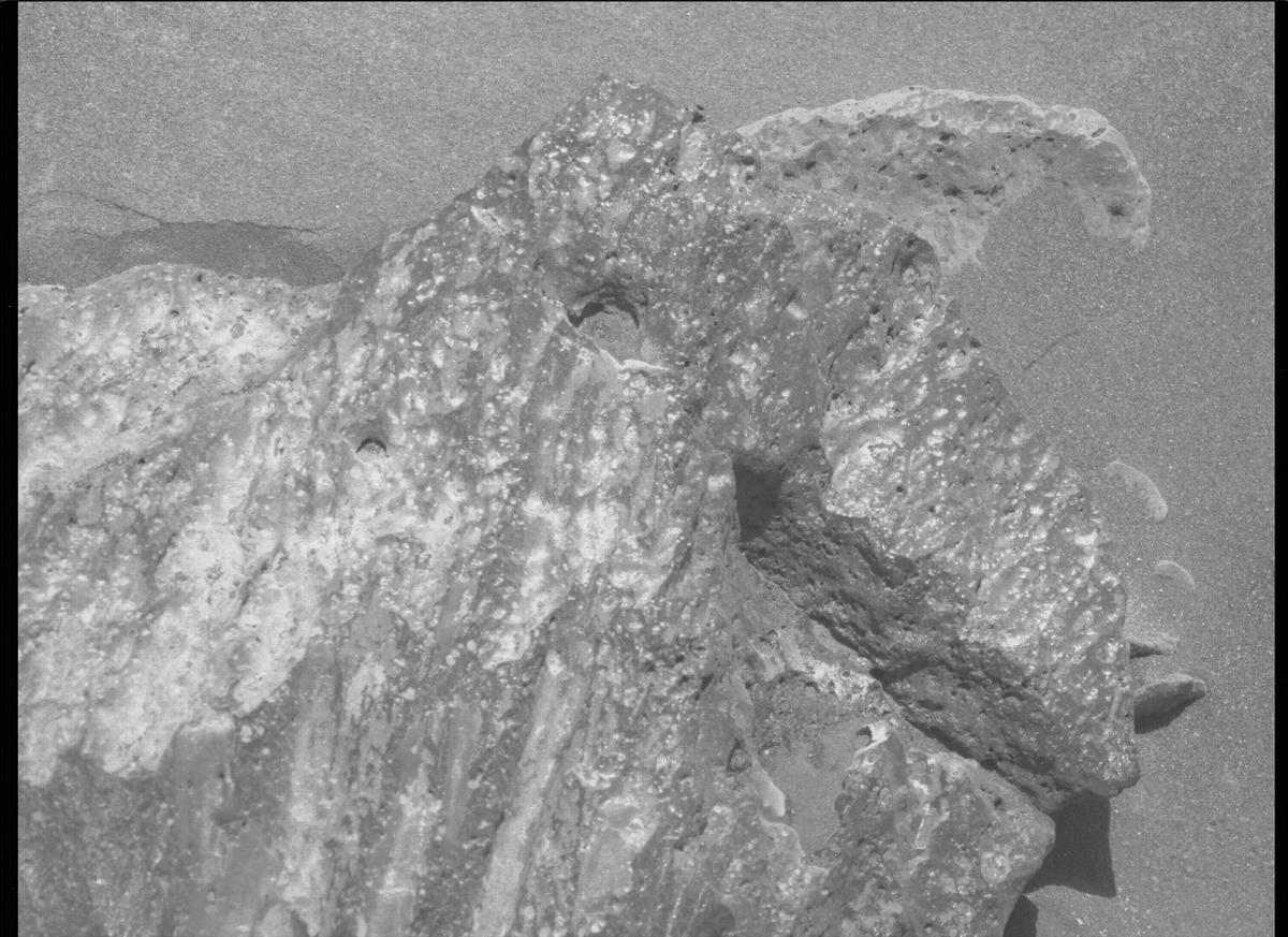 This image was taken by MCZ_LEFT onboard NASA's Mars rover Perseverance on Sol 188