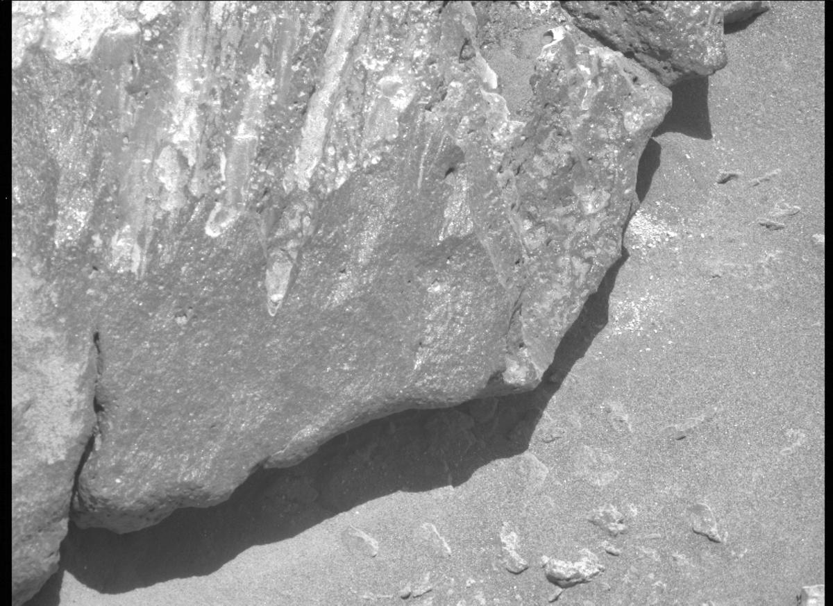 This image was taken by MCZ_LEFT onboard NASA's Mars rover Perseverance on Sol 188