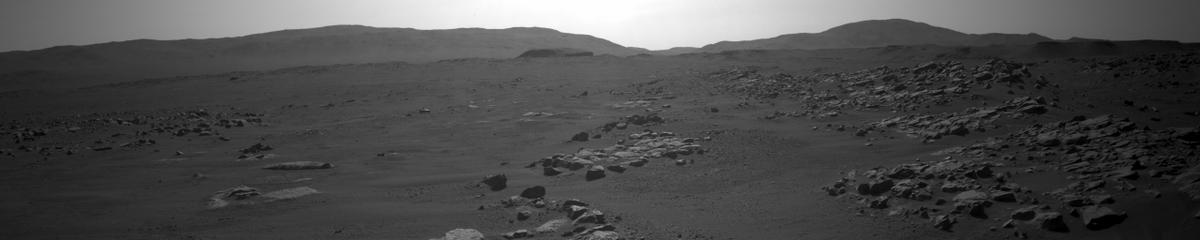 This image was taken by NAVCAM_LEFT onboard NASA's Mars rover Perseverance on Sol 193