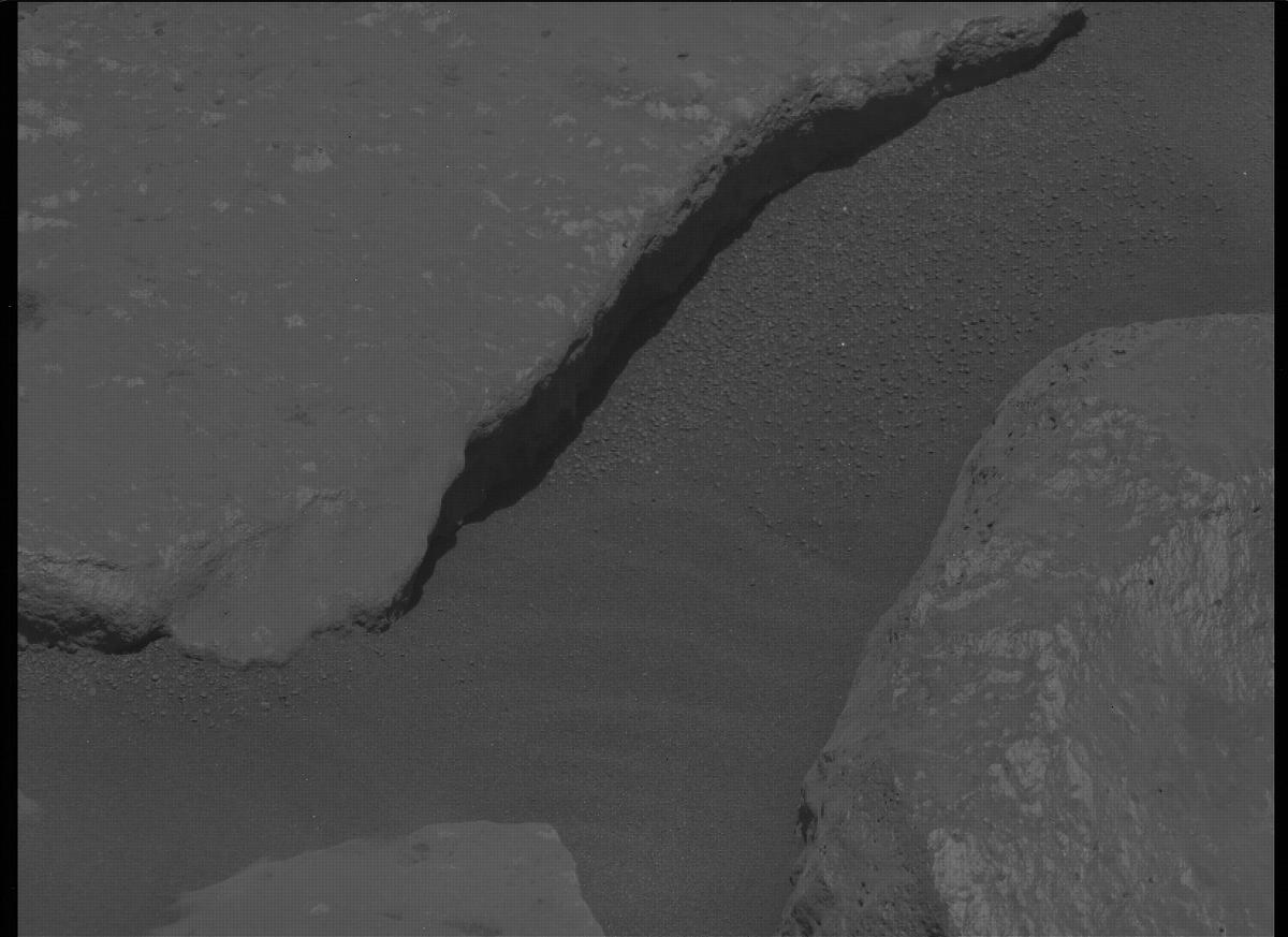 This image was taken by MCZ_LEFT onboard NASA's Mars rover Perseverance on Sol 193