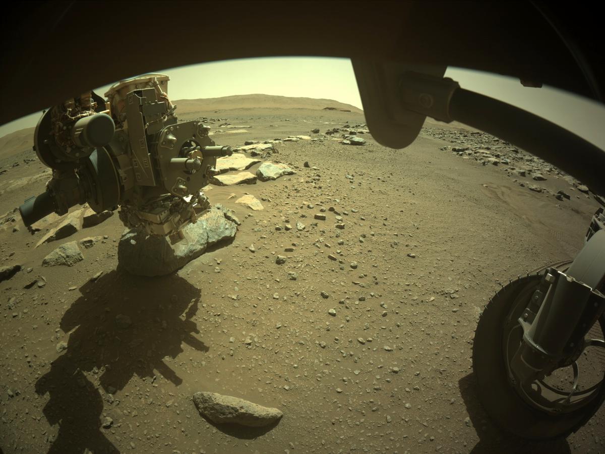 This image was taken by FRONT_HAZCAM_RIGHT_A onboard NASA's Mars rover Perseverance on Sol 195