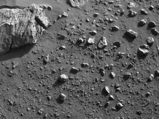 View image taken on Mars, Mars Perseverance Sol 196: Right Navigation Camera (Navcam)