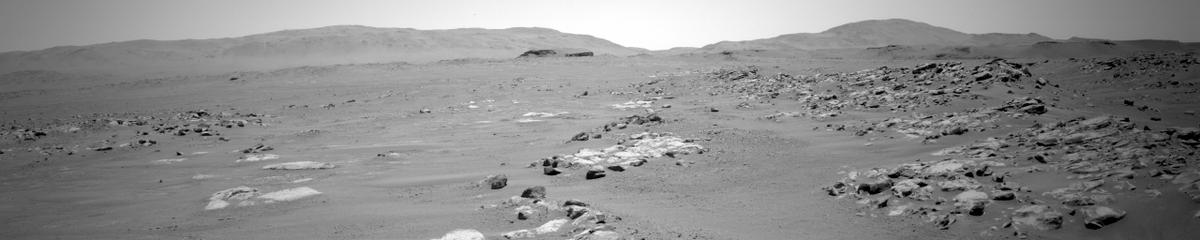 This image was taken by NAVCAM_LEFT onboard NASA's Mars rover Perseverance on Sol 197