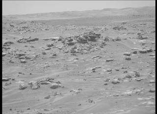 View image taken on Mars, Mars Perseverance Sol 199: Right Mastcam-Z Camera