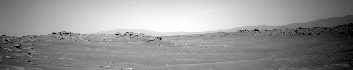 This image was taken by NAVCAM_LEFT onboard NASA's Mars rover Perseverance on Sol 204