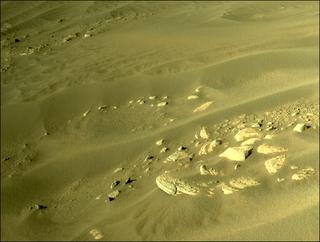 View image taken on Mars, Mars Perseverance Sol 213: Right Navigation Camera (Navcam)