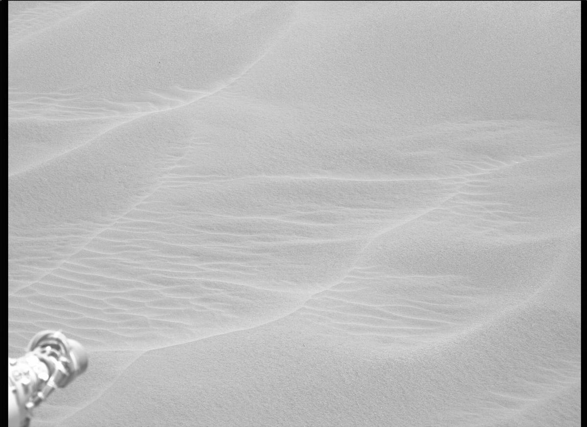 This image was taken by MCZ_LEFT onboard NASA's Mars rover Perseverance on Sol 213