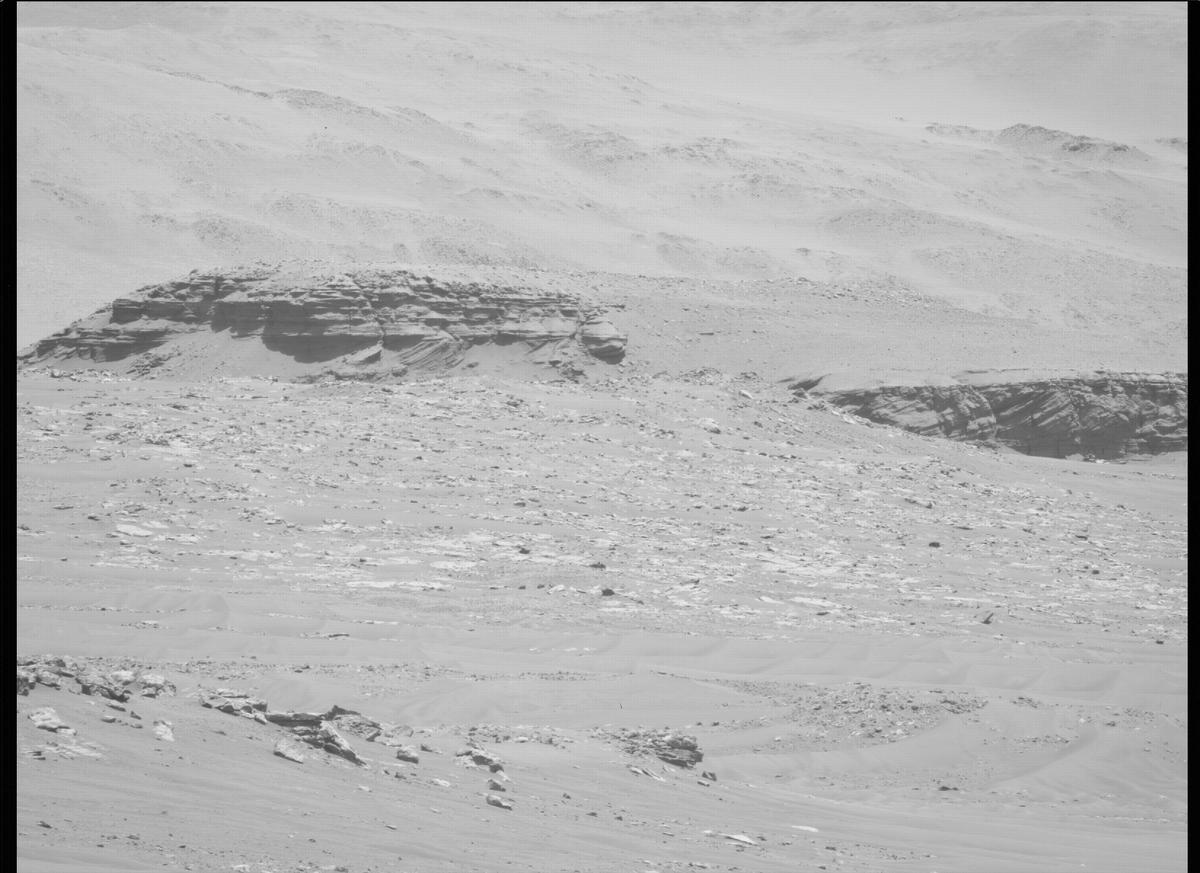 This image was taken by MCZ_LEFT onboard NASA's Mars rover Perseverance on Sol 214