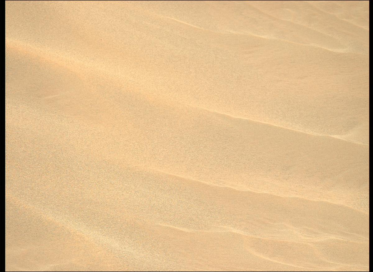 This image was taken by MCZ_LEFT onboard NASA's Mars rover Perseverance on Sol 214
