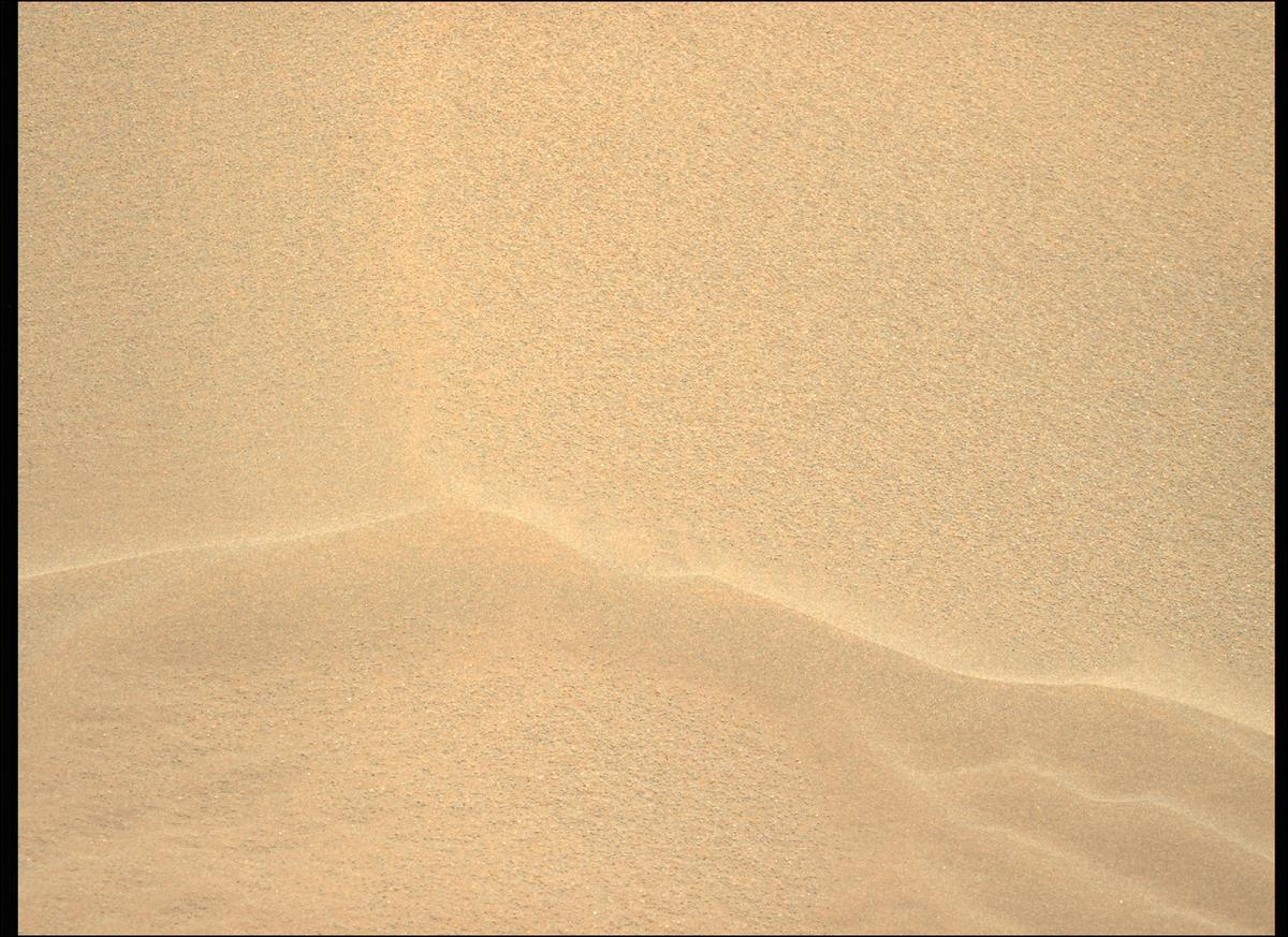 This image was taken by MCZ_LEFT onboard NASA's Mars rover Perseverance on Sol 214