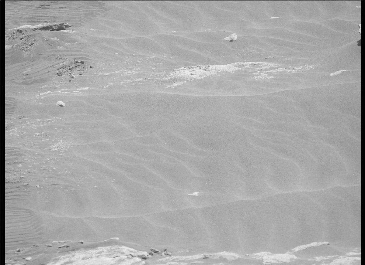 This image was taken by MCZ_LEFT onboard NASA's Mars rover Perseverance on Sol 214